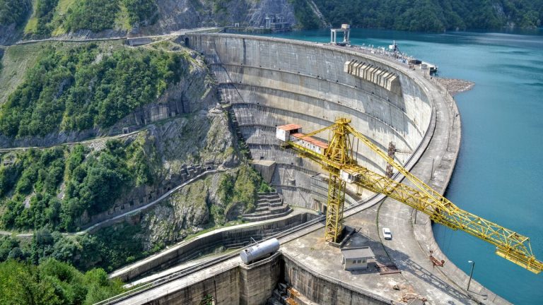 그루지야 잉구리댐 건설 현장 사진